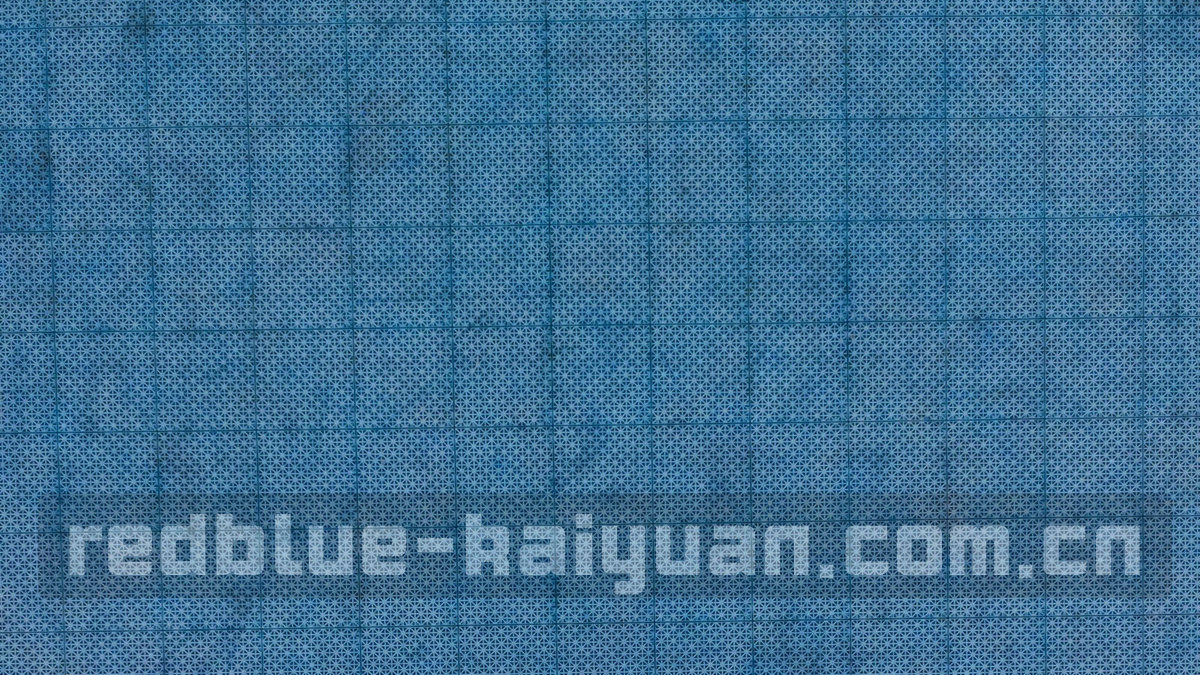 由刻度与箭头组成的抽象时间轴图形，三段刻度分别标记季前、季中与季末转会窗口